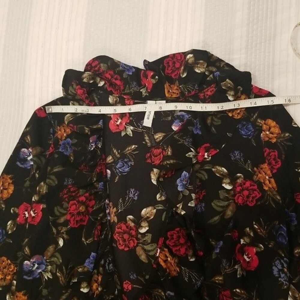 KENSIE Floral print wrap dress ruffle accent long sleeve v-neck black size M new - Picture 5 of 13